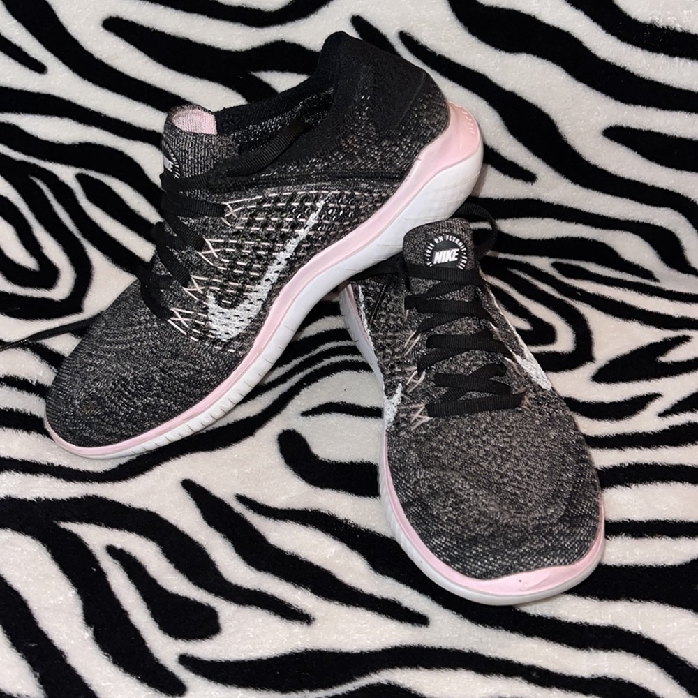 NIKE FREE RN FLYKNIT